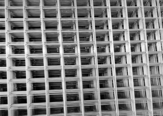 Η προσαρμογή γαλβάνισε την ενωμένη στενά ασφάλεια Weldmesh φύλλων πλέγματος καλωδίων περιφράζοντας 5.2m