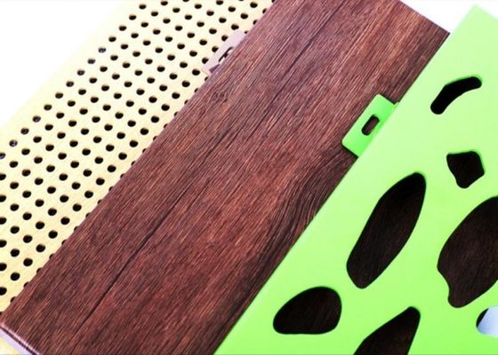 Αντι διατρυπημένο υγρασία Fluorocarbon πιάτων προσόψεων αλουμινίου επίστρωμα