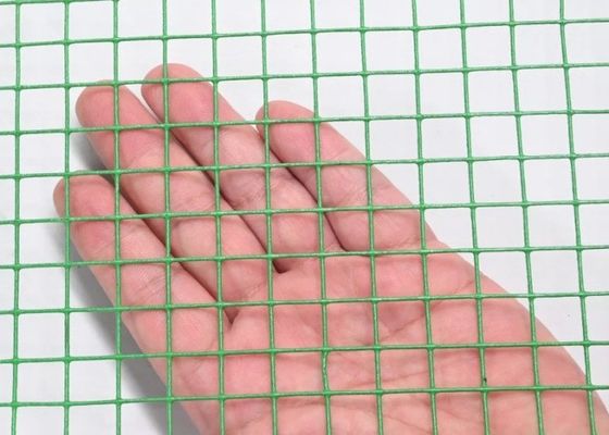 Συγκολλημένο συρμάτινο πλέγμα με τετράγωνες οπές με επίστρωση PVC με μεγέθη οπών 1/4'', 3/8'' και 3/4'' για κλουβιά ασφαλείας και περιφράξεις ζώων