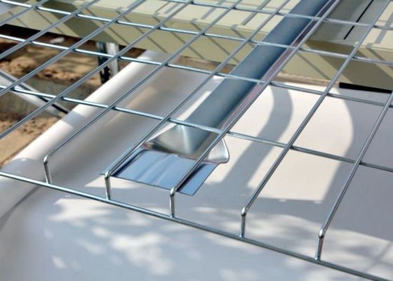 Υψηλής αντοχής πλέγμα καλωδίων Decking επιτροπής πλέγματος Q195 ενωμένο στενά μέταλλο