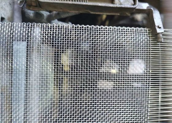 Ανθεκτικό στη διάβρωση υφασμένο πλέγμα οθόνης Ζυγισμένη επιφάνεια Τυλιγμένη